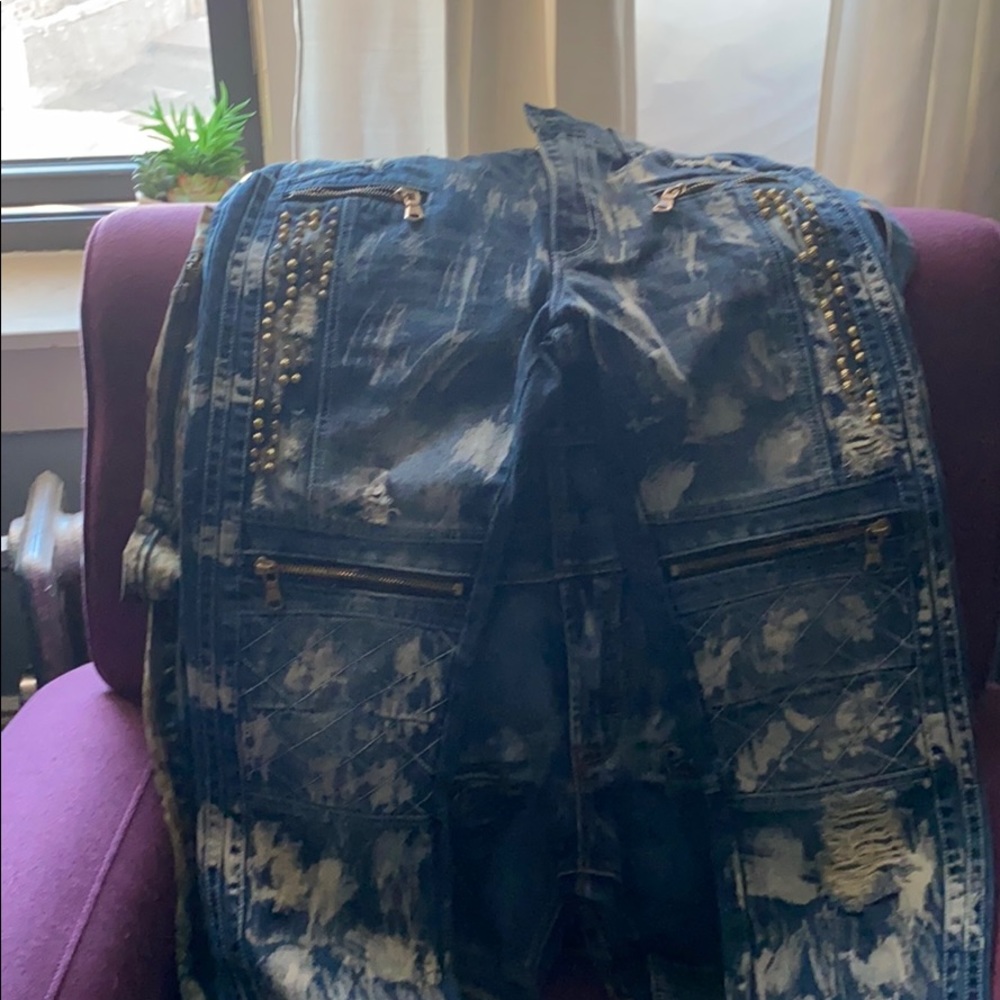 Pants - Picture 3 of 8